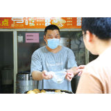 小小包点铺有位热心肠老板
