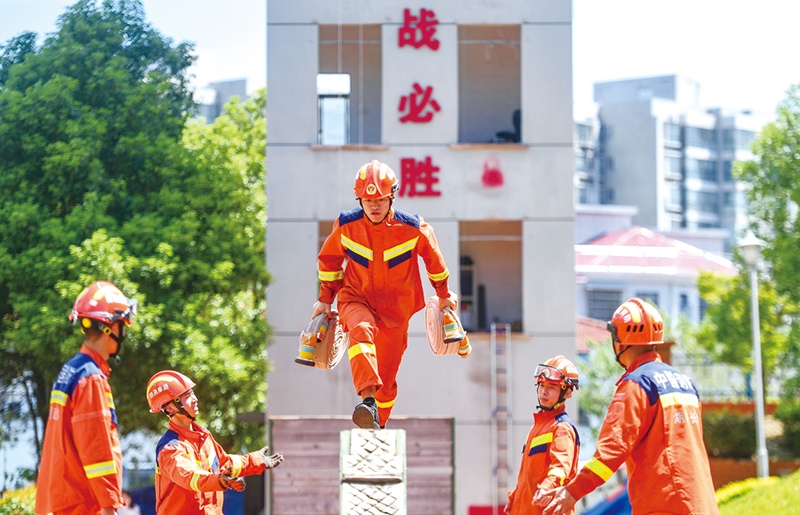 05版民生镜头-4.jpg