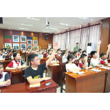 “城管课堂”进校园 安全文明入“童”心