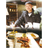 这位烧烤店老板不走寻常路，以“煮茶心”烤人间烟火