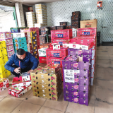 “水果贵族”车厘子价格暴跌，百元即可抱回整箱