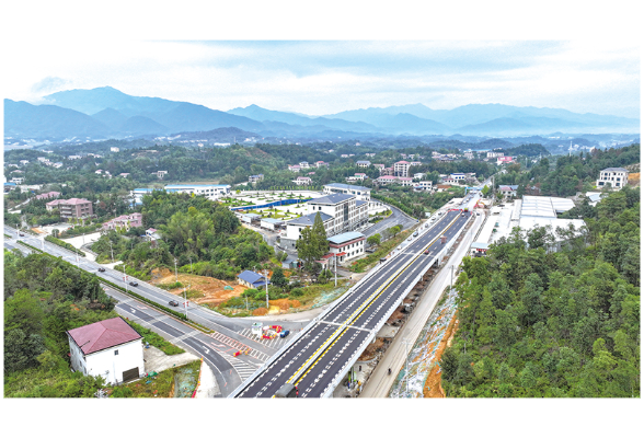 G354冷井跨线桥半幅通车