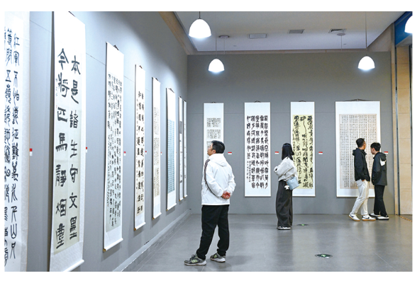 “长征魂·翰墨情”书法篆刻作品展开展