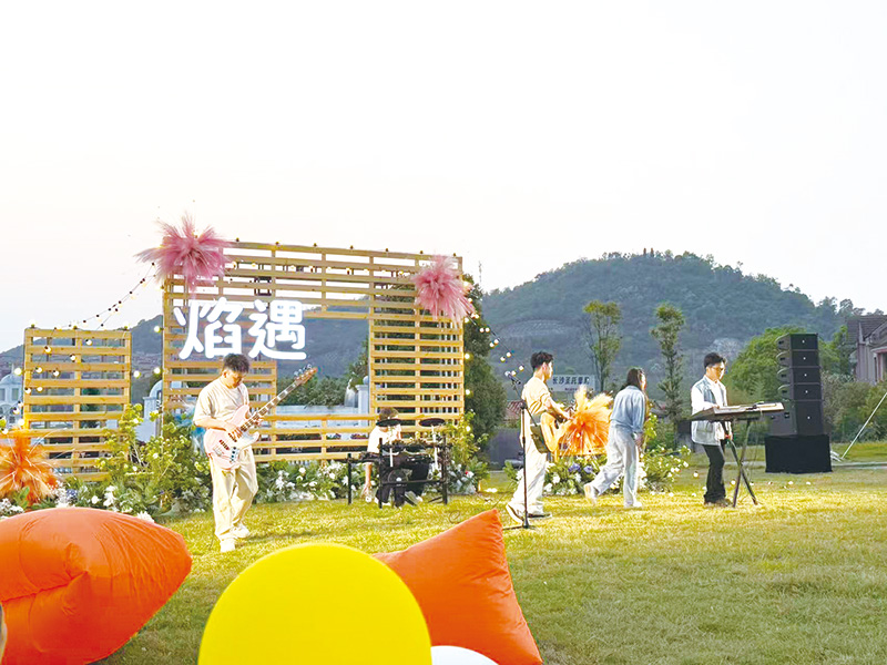 03版深度-1.jpg 03版深度-1.jpg