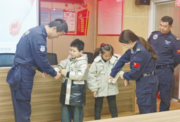 淮川街道朝阳社区：聚焦“开学第一课”安全教育活动