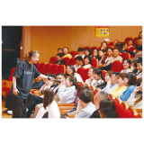 这场脱口秀，请观众当“主演”