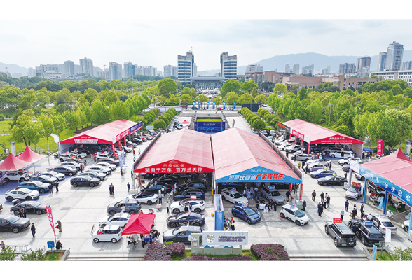 优惠聚力 销售过亿 汽车消费市场再升温