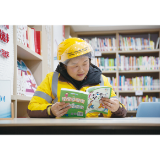 外卖骑手贺爱辉在书中“阅”见新生活