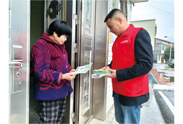 简办不减情，一篇悼词令全场潸然泪下