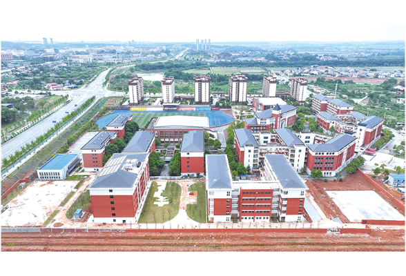 长郡高中新建项目将于5月底竣工，今秋迎新