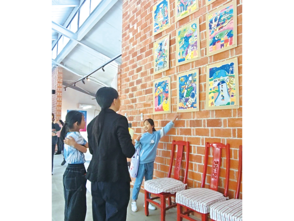 山里娃办画展，200余件童心之作惊艳展陈