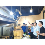 淮川街道联合部门突击检查燃气及食品安全