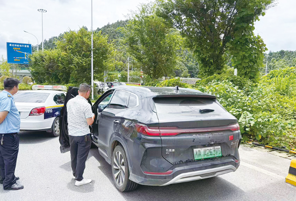 交通运输“打非治违”专项行动查处非法营运车辆