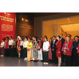 讲好百年党史，成就“金牌讲解员”