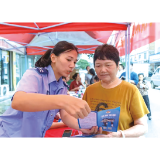 擎旗奋楫 实干兴浏丨市公安局法制大队党支部:执法"质检员" 普法"轻骑兵" 把实事办到群众心坎上