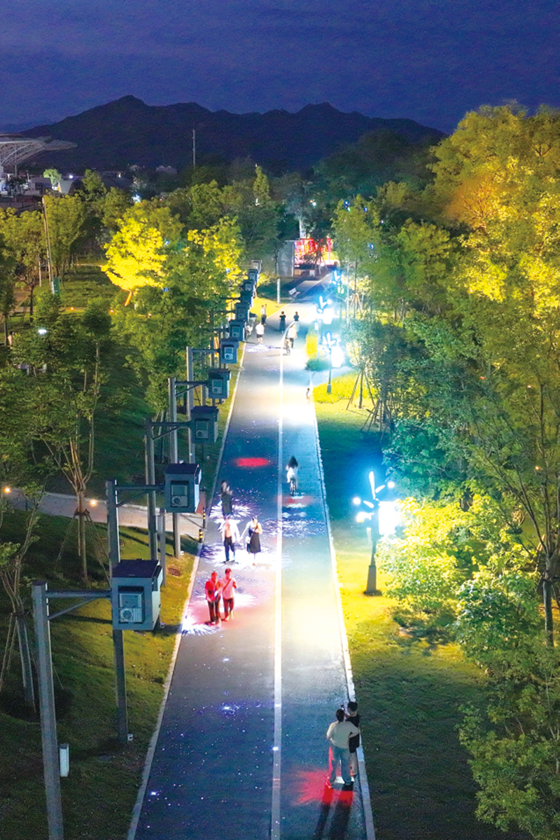 01版封面-4.jpg 01版封面-4.jpg