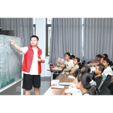 文娱培训直播间一站配齐,村部变村民“快乐驿站”