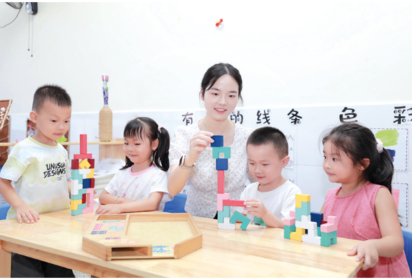 我心中的好老师丨张坊镇中心幼儿园园长陈颖：从骨干教师到“园长姐姐”，把青春扎根乡村幼教一线