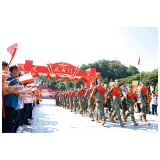 浏阳热血新兵“光辉起点”整装出征