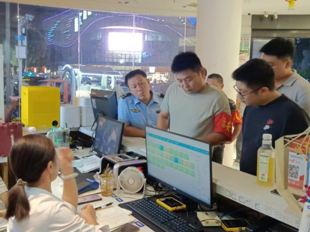 柳林洲街道：抓实中秋市场专项整治 织密安全文明经营防护网