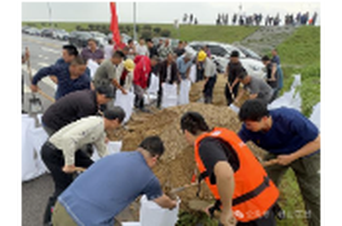 【一线时刻】柳林洲街道开展防汛抢险全流程演练 以实战筑牢安全防线