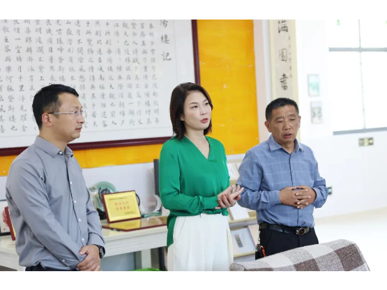 李佳谕调研义务教育优质均衡发展工作