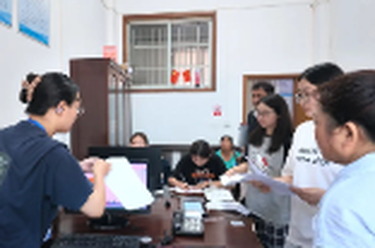 君山区：应贷尽贷助困难学子圆梦