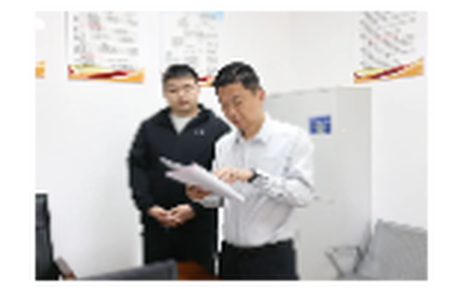 陈淼调研区综治中心运行情况