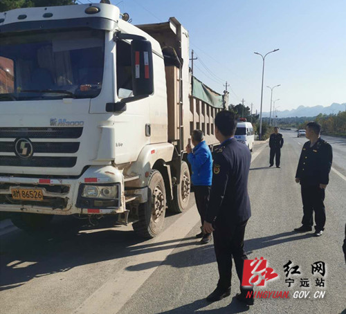 宁远重拳出击整治道路扬尘污染_副本500.jpg