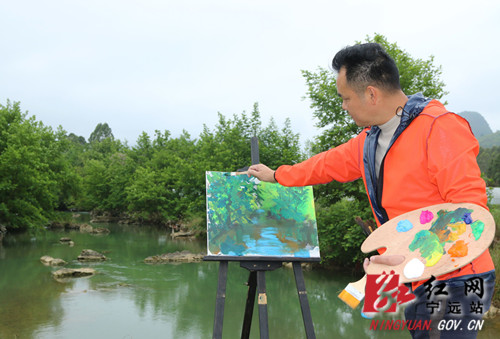 宁远：珍爱地球  宁远画者用笔描绘家园1_副本500.jpg