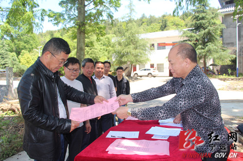 宁远：禁毒宣传进林区_副本500.jpg