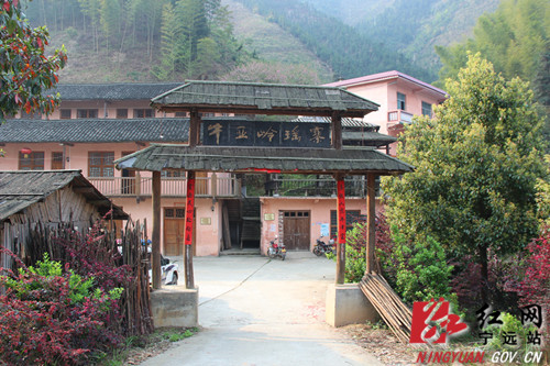 宁远：美丽瑶寨牛亚岭“变形记”_副本500.jpg