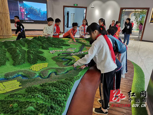 宁远：科普知识进校园 领略湿地生态魅力2_副本500.jpg