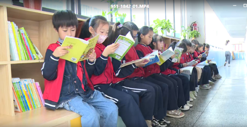 宁远：书香馥郁满校园 恰是同学读书时2_副本500.png