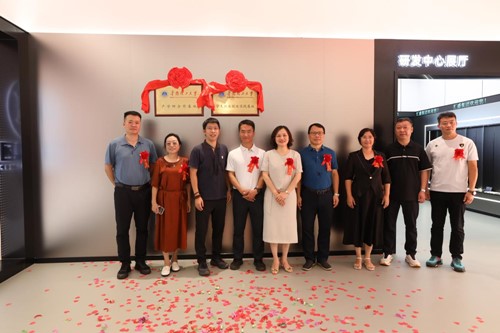 宁远：推进校院企合作 促进人才产业协同发展_副本500.jpg