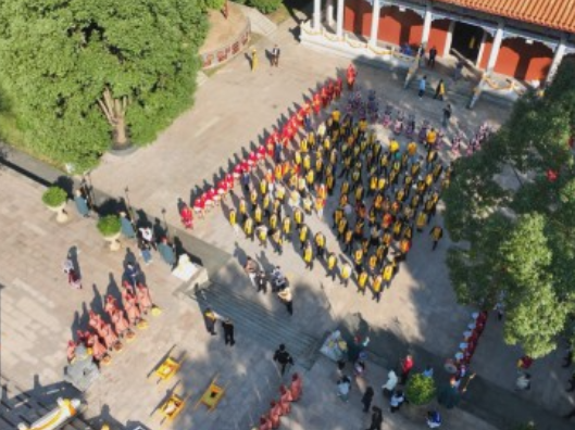 菲律宾华人华侨旅行团祭舜典礼在宁远九嶷山举行