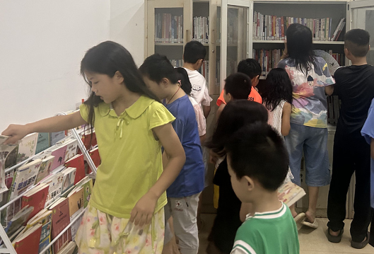 宁远县冷水镇：党群阵地提质升级 点亮孩童书香假期