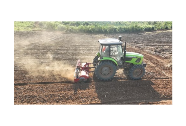 宁远：油菜地里播种忙 机械化生产增效助增收