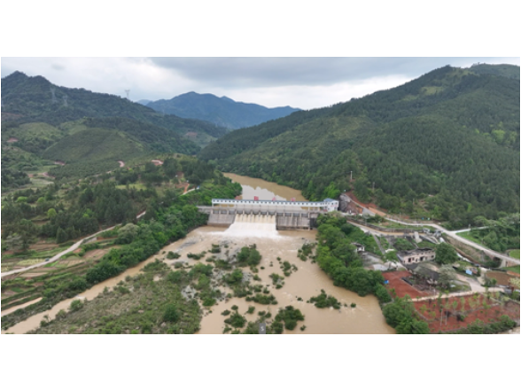 宁远：仁和水闸科学调度开闸溢洪 筑牢汛期安全屏障