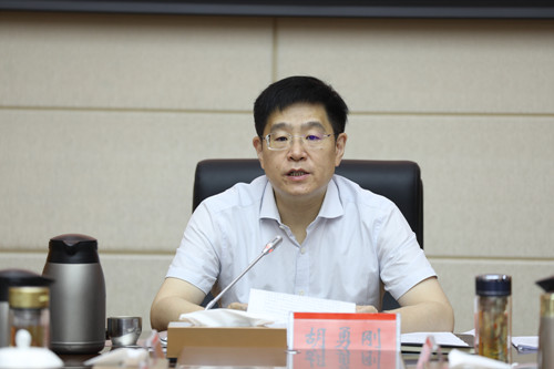 宁远县委理论学习中心组举行2024年第6次集体（扩大）学习2_副本500.jpg