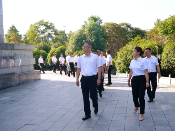 宁远县2025年烈士纪念日向烈士敬献花篮仪式举行