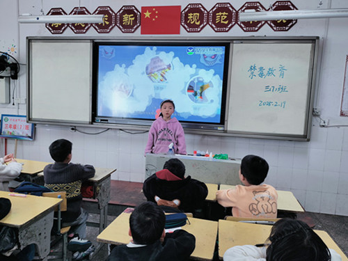寧遠(yuǎn)印山小學(xué)：上好“禁毒第一課” 護(hù)航無毒新學(xué)期_副本500.jpg
