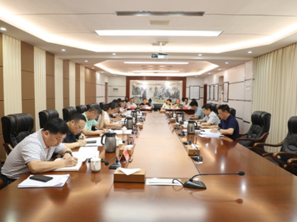 宁远：胡勇刚主持召开县委书记专题会