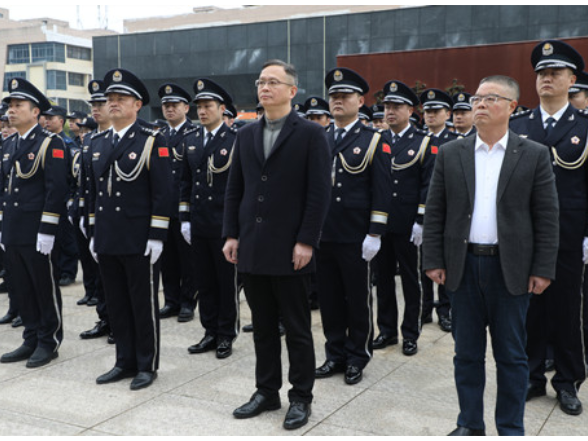 宁远县举行升警旗仪式庆祝第六个中国人民警察节