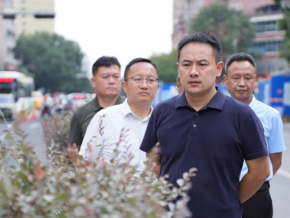 林亮亮调研城市配套设施建设工作