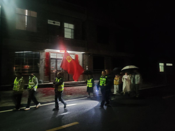 宁远县九疑瑶族乡：安全夜巡不打烊 点亮春夜平安灯