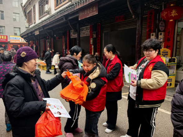 宁远：普法宣传进乡村 法治护航“她力量”