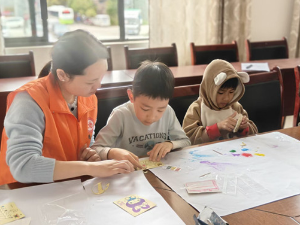 宁远县民政局：举行关爱儿童手工沙画活动