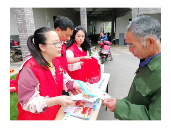 宁远县九疑瑶族乡：禁毒宣传进集市