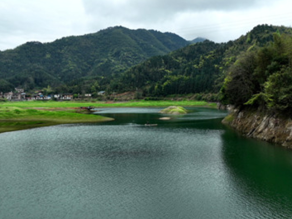 宁远：九嶷湖畔卜家村